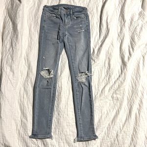 Literally brand new never wore them they were too light wash for me